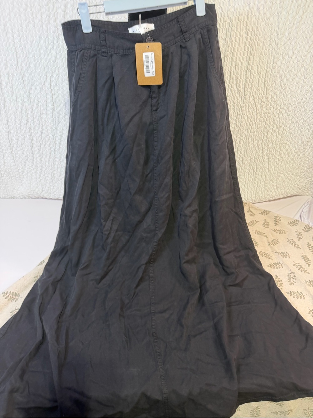 Black A-Line Maxi Skirt - risen jeans